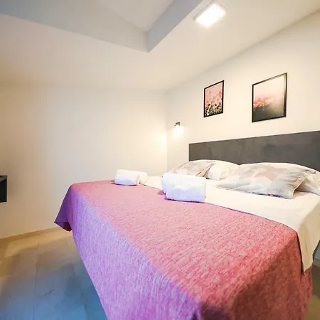 Royal Exclusive Guest house 5*